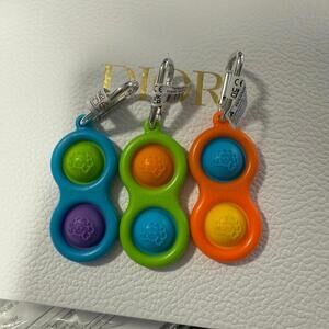 Fat Brain Toys Simpl Dimpl